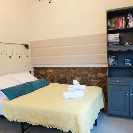 Kastoria Book House With Yard Apartment ภายนอก รูปภาพ