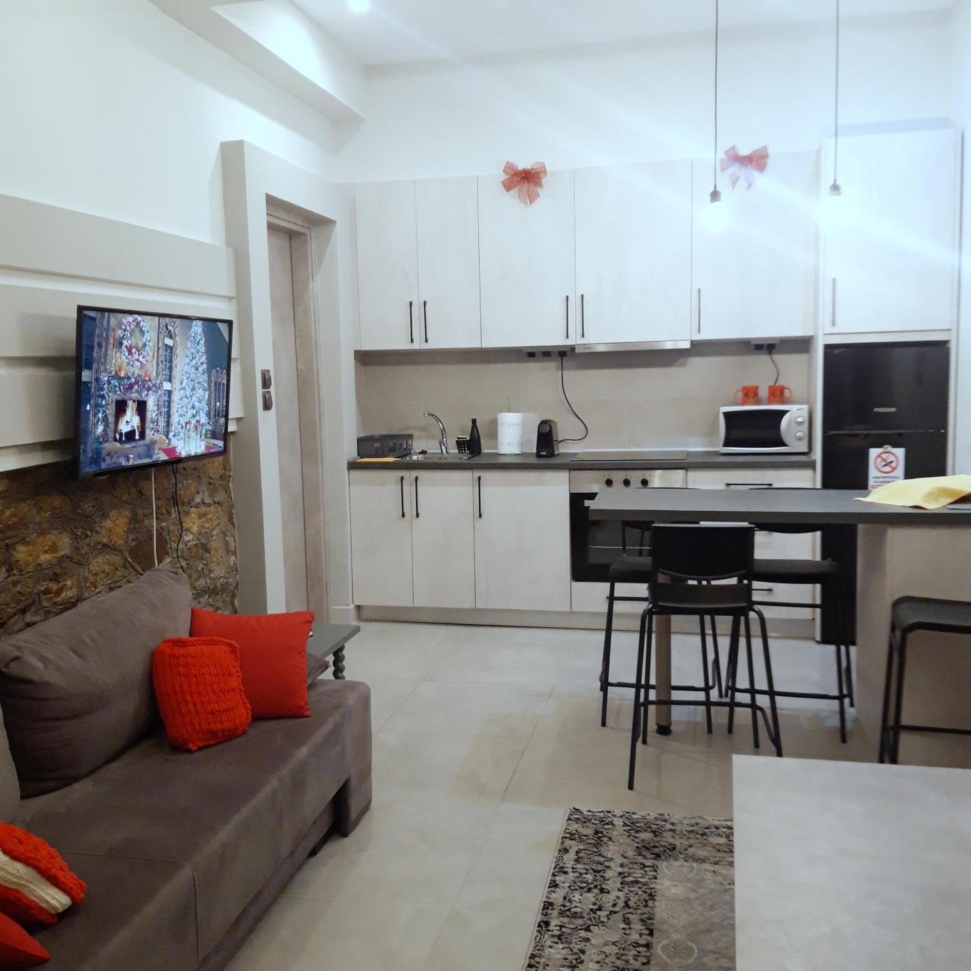 Kastoria Book House With Yard Apartment ภายนอก รูปภาพ
